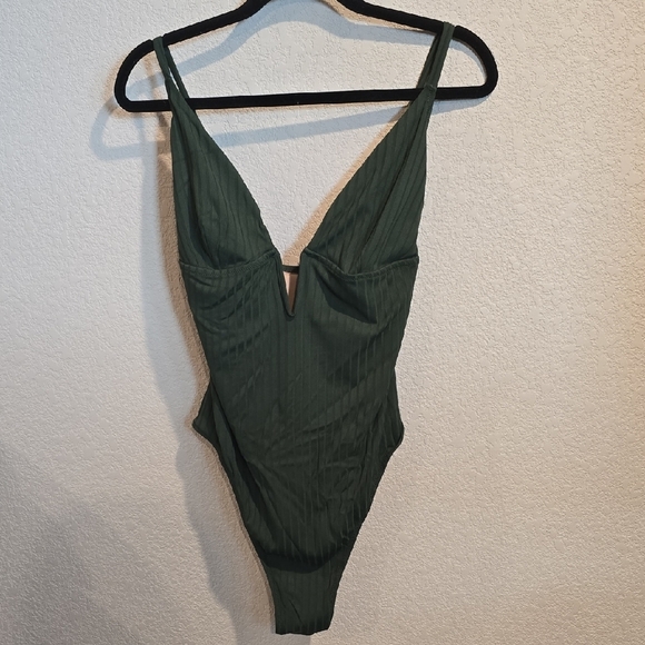 Shade & Shore Dark Green Swimwear - Picture 1 of 3